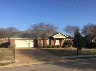 355 Avalon Way, Brandon, MS 39047
