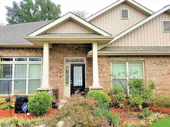 5th image of 118 Legacy Trace Dr
