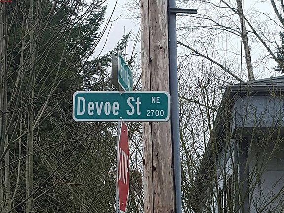 5th image of 428 Devoe St NE