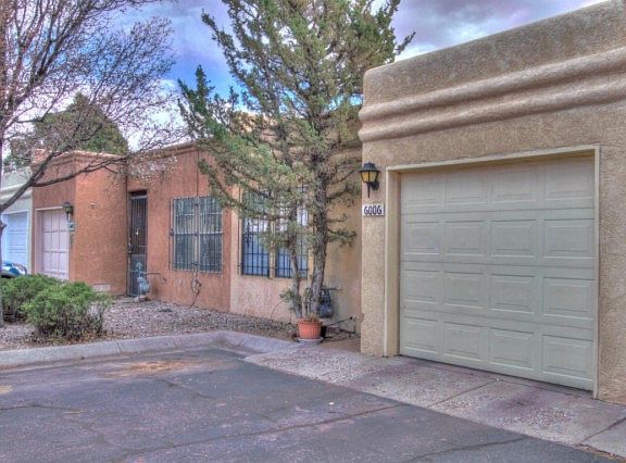 3rd image of 6006 Del Campo Pl NE