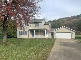 137 Northwood Dr, Dover, OH 44622