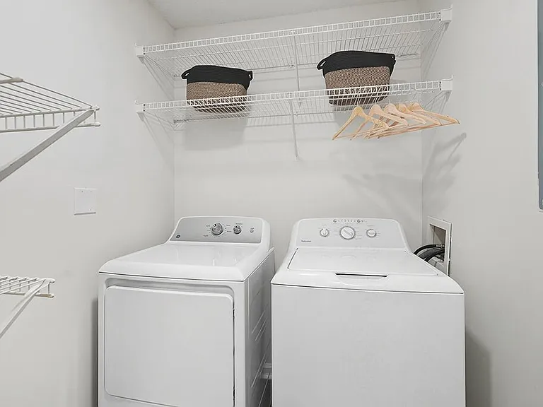 Chroma Park Apartments — Photo 16