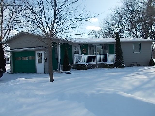 1st image of 21 W Sharlear Dr