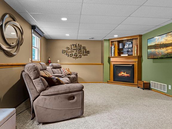 4th image of 705 Estates Ave