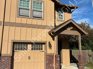 19416 SE River Rd, Portland, OR 97267