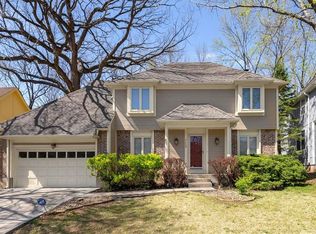9624 W 116th Pl, Overland Park, KS 66210