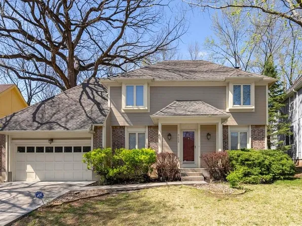 9624 W 116th Pl, Overland Park, KS 66210