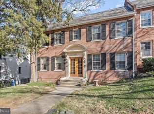 2617 39th St NW, Washington, DC 20007