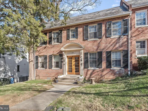 2617 39th St NW, Washington, DC 20007