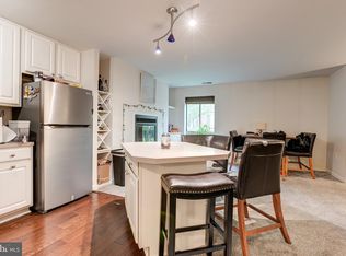 28 Andrew Pl #R124, Baltimore, MD 21201