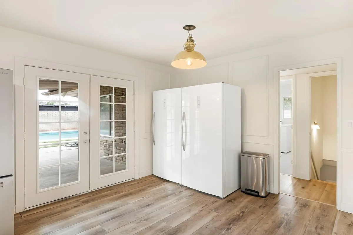 Property Photo - 2610 S Ventura Dr