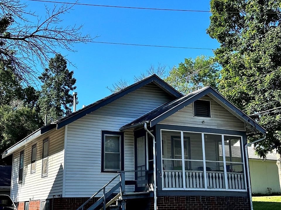 2nd image of 3410 Pleasant St