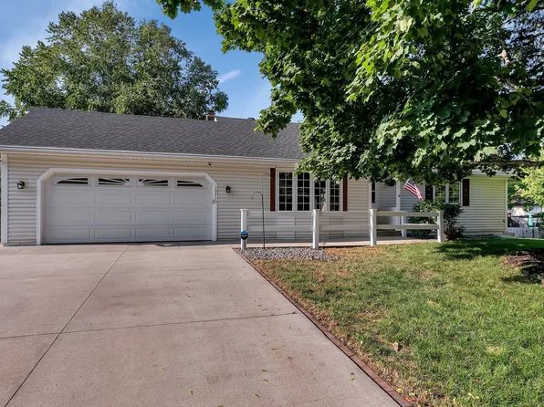 10710 Garden Cir, Bloomington, MN 55438
