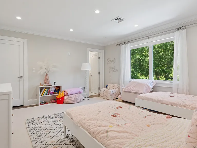 15 Wood Lot Ln — Photo 10