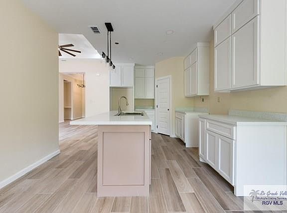 3rd image of 4632 Girona Cir