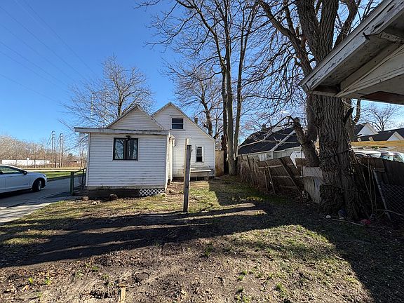 3rd image of 1455 Godfrey Ave SW