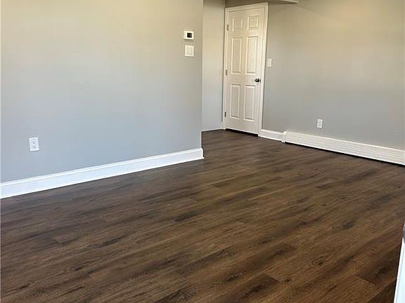 3rd image of 10 Lake Ave