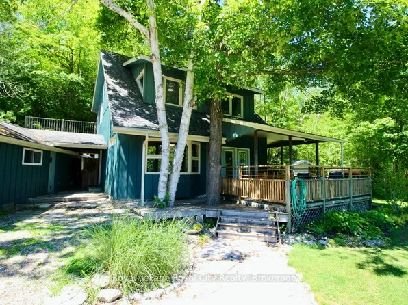 11 Shoreline Ave, South Bruce Peninsula, ON N0H 2T0
