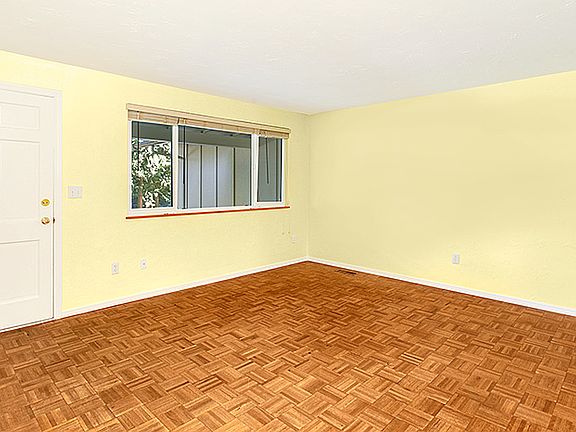 4th image of 17713 184th Ave NE