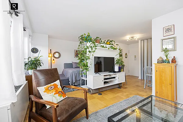363 East 76th Street #8K in Lenox Hill, Manhattan | StreetEasy