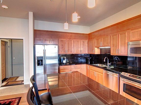 5th image of 3930 Abbey Ln Unit 307
