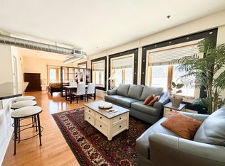 2142 Curtis St APT 204, Denver, CO 80205