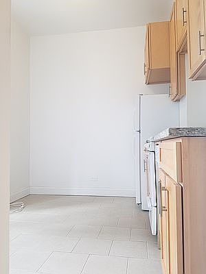 4th image of 300 W 49th St APT 302
