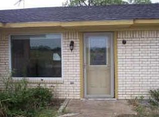 671 Walnut Grove Ln, Whitewright, TX 75491