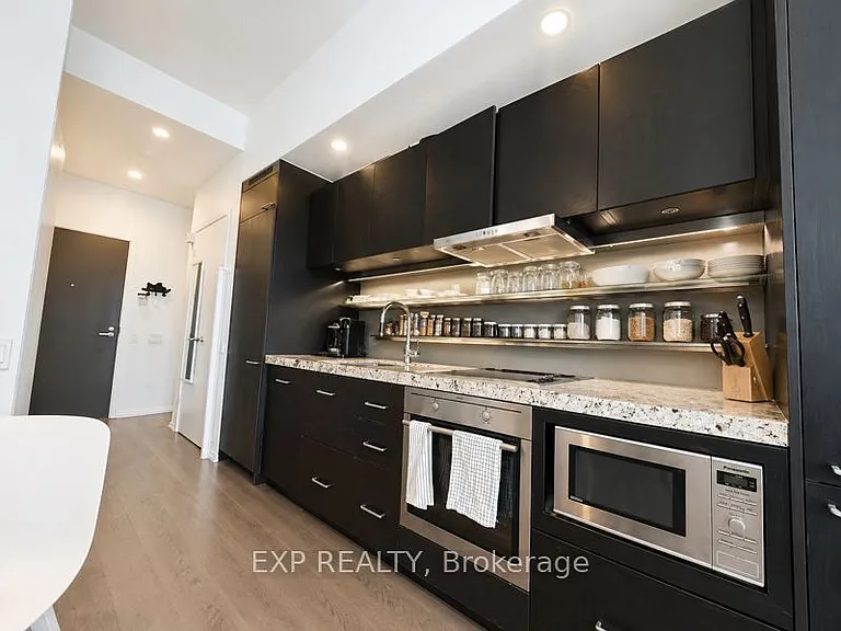 45 Charles St E #5109 — Photo 6