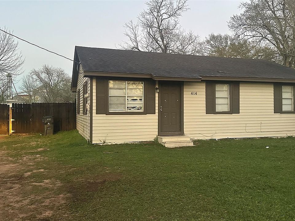 1st image of 414 Frydek Rd