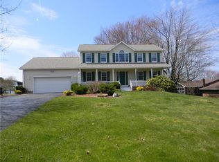381 McCombs Cir, New Castle, PA 16101