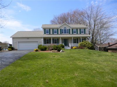 381 McCombs Cir, New Castle, PA, 16101