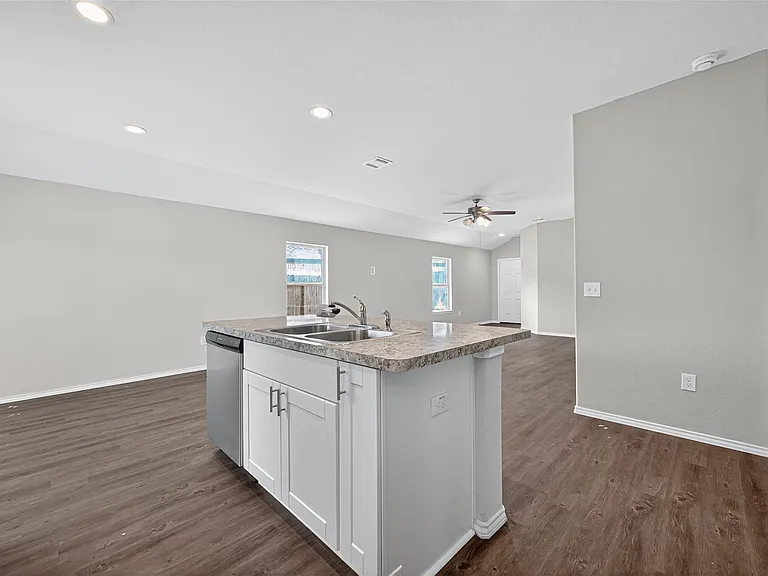 15171 Willow Tree Ln — Photo 16