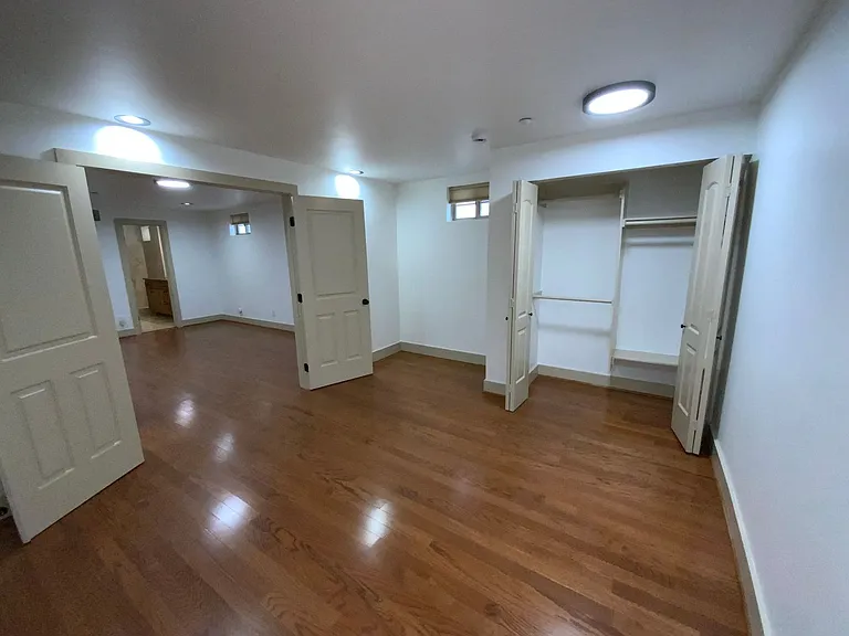 445 E Ave — Photo 27
