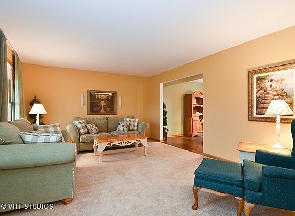 3rd image of 2867 Shannon Ln