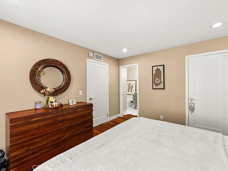 3860 Amberly Dr — Photo 18