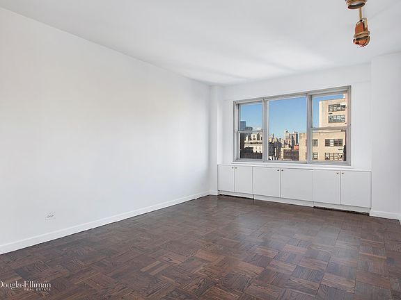 5th image of 931 Lexington Ave #15C