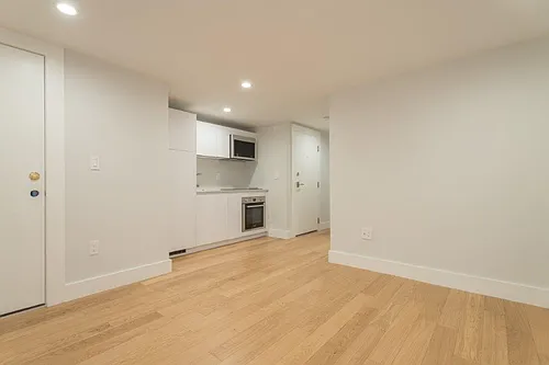35 South St #B3 Photo 1