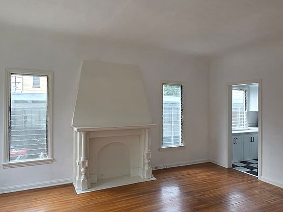 2nd image of 7805 Oakwood Ave
