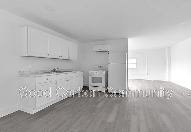 235 Oliver St #1 — Photo 7