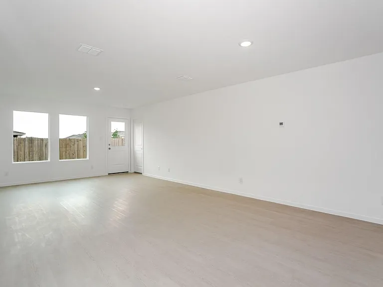 1419 Merlin Bluff St — Photo 3