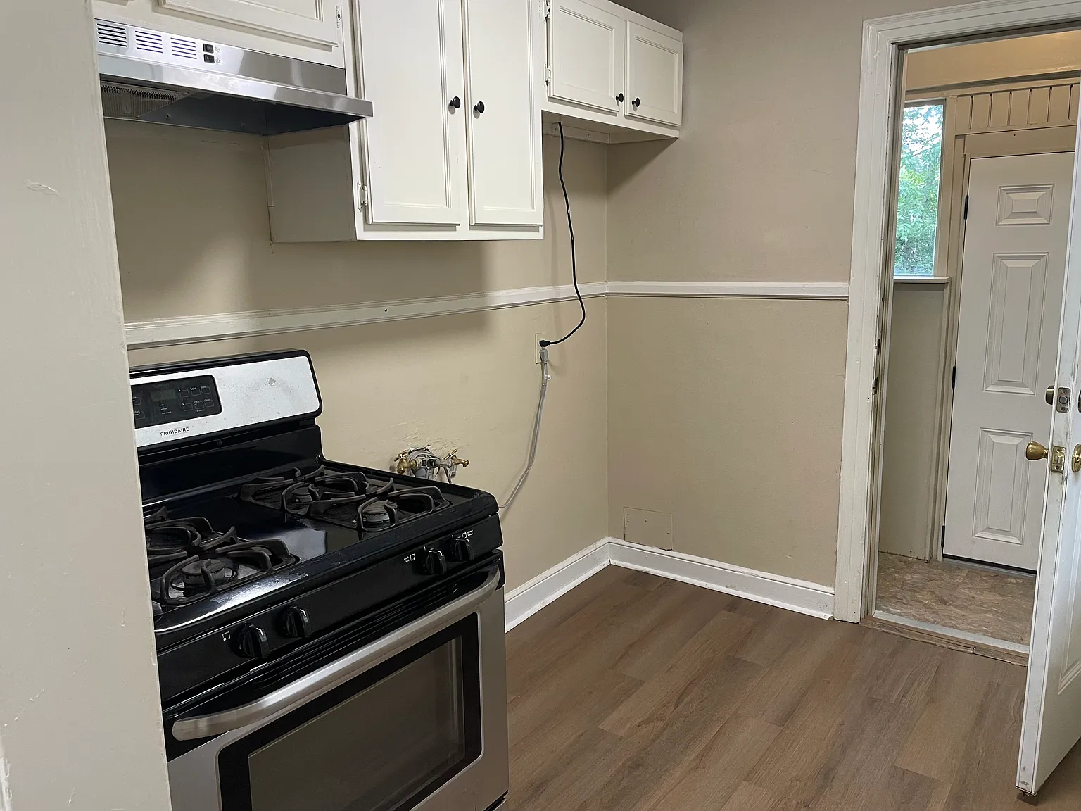 2 bed, 968 sqft, $1,250 — Photo 4