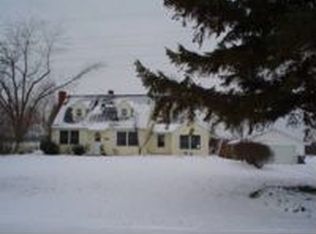 6608 N Branch Rd, Benton Harbor, MI 49022