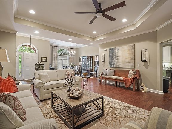 5th image of 151 Coyatee Cir