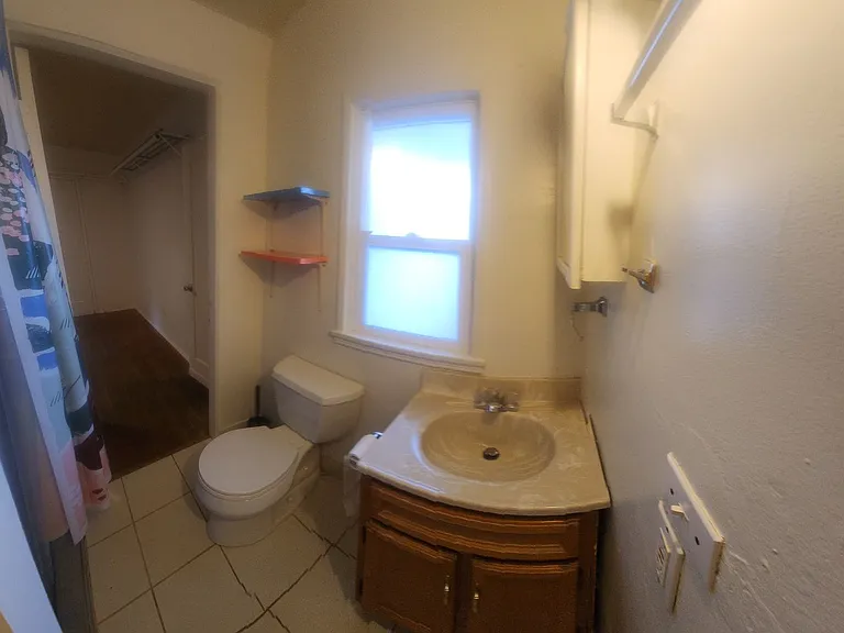 1690 Phillips Ln — Photo 18