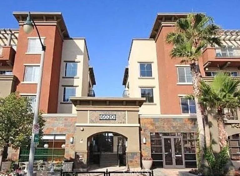 6020 Seabluff Dr #402 — Photo 1
