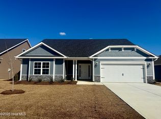 712 Greenwich Pl, Richlands, NC 28574