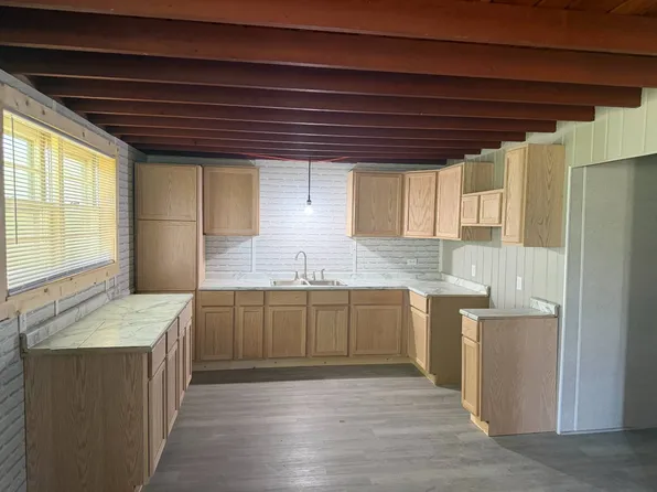 103 Hollyhock Ln APT 2, Metamora, IL 61548