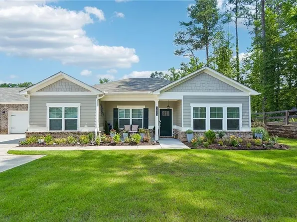 3895 Shelleydale Dr, Powder Springs, GA 30127