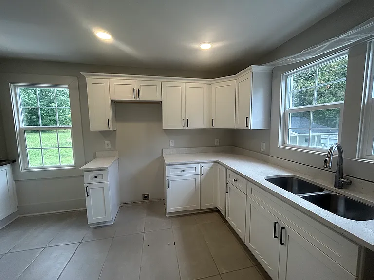 812 W Lincoln St — Photo 10